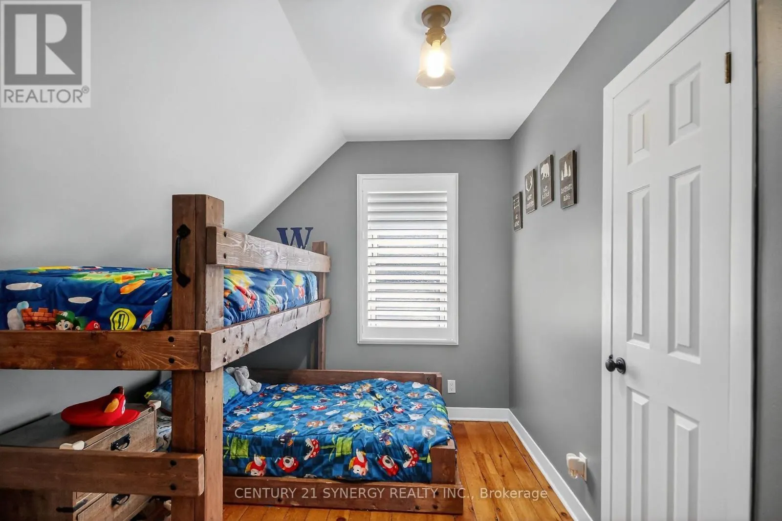 103 QUEEN CHARLOTTE STREET