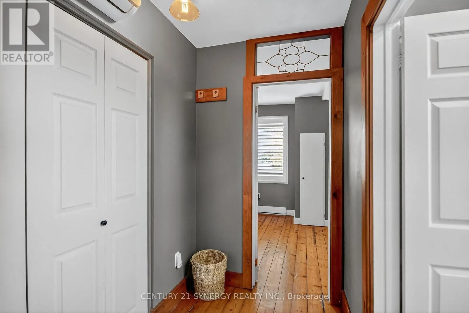 103 QUEEN CHARLOTTE STREET