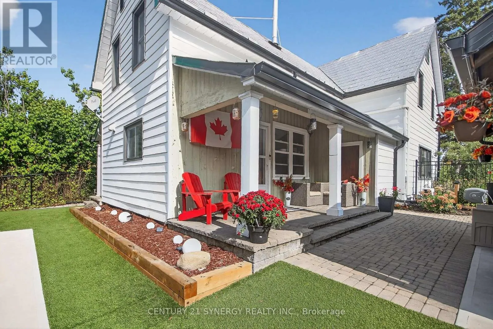 103 QUEEN CHARLOTTE STREET