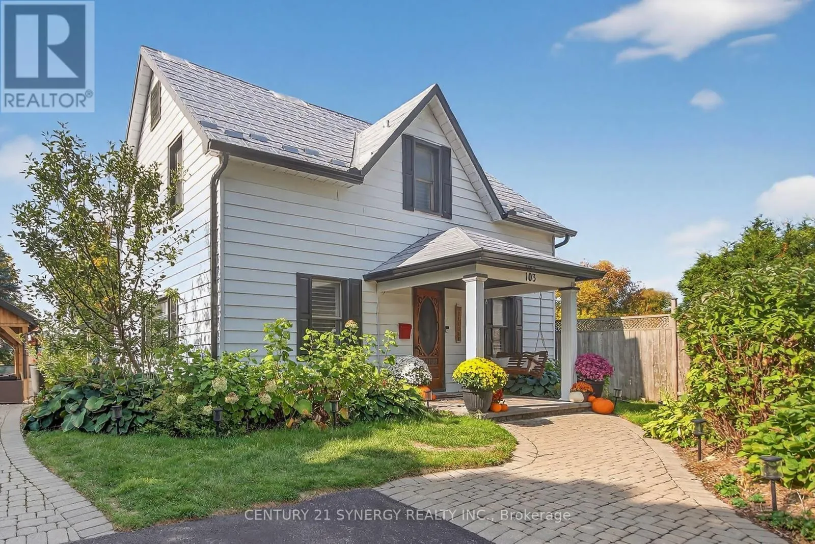 103 QUEEN CHARLOTTE STREET