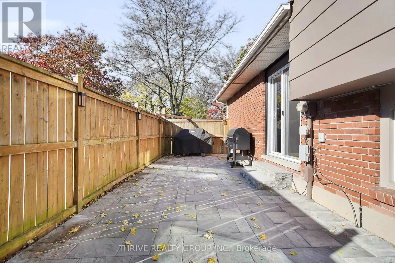 122 ST LAWRENCE BOULEVARD