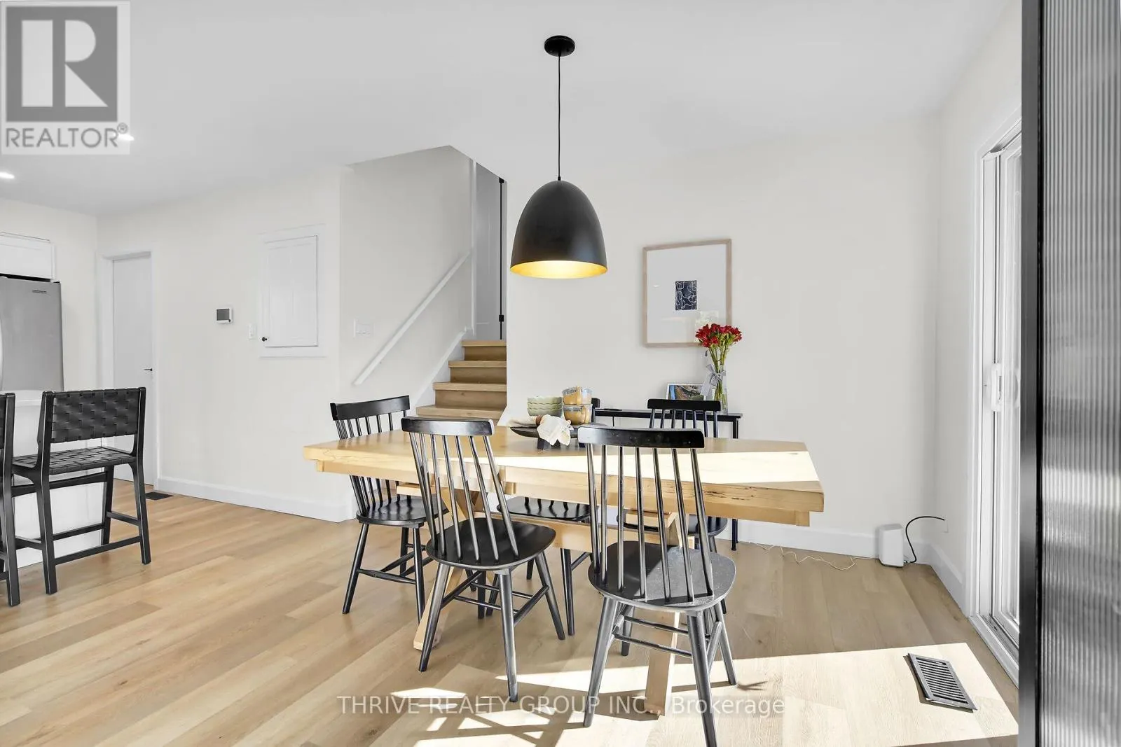 122 ST LAWRENCE BOULEVARD