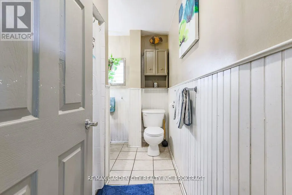 1009 CANNON STREET E