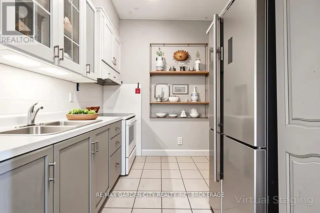 1009 CANNON STREET E