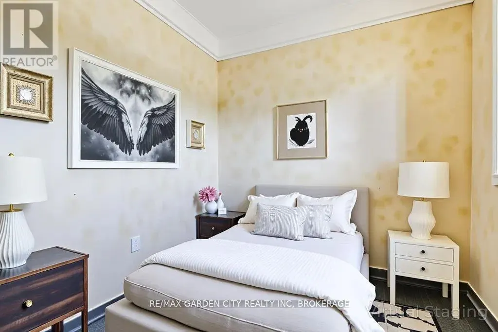 1009 CANNON STREET E