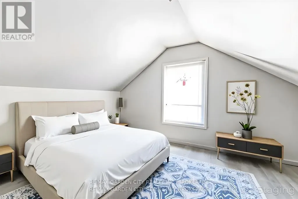 1009 CANNON STREET E