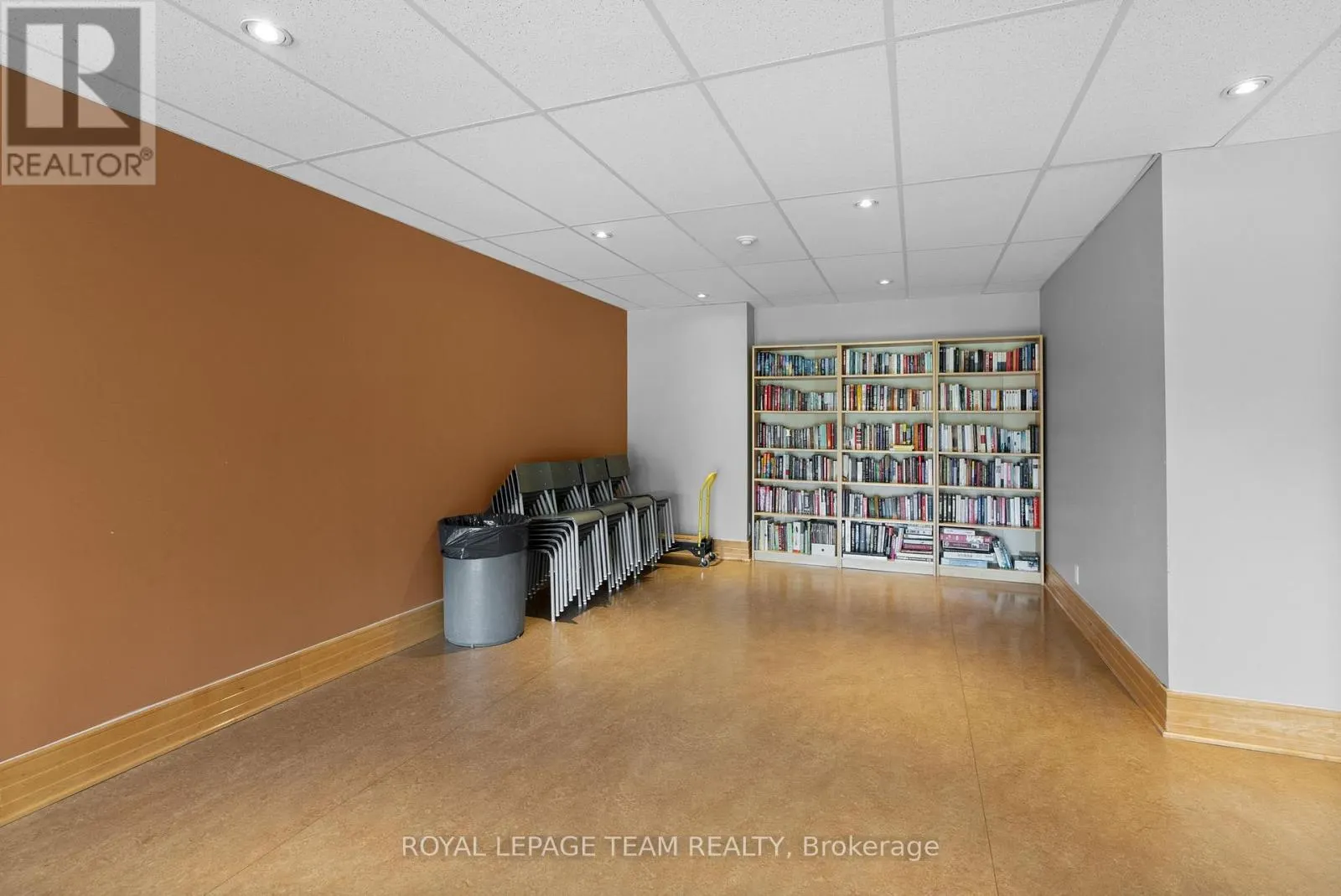 217 - 205 BOLTON STREET