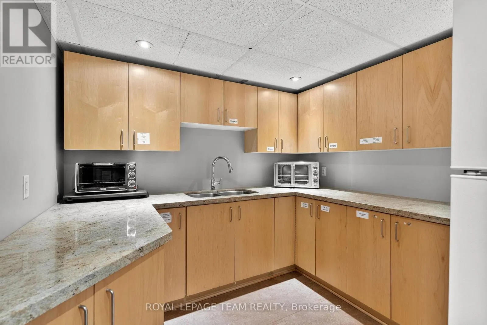 217 - 205 BOLTON STREET