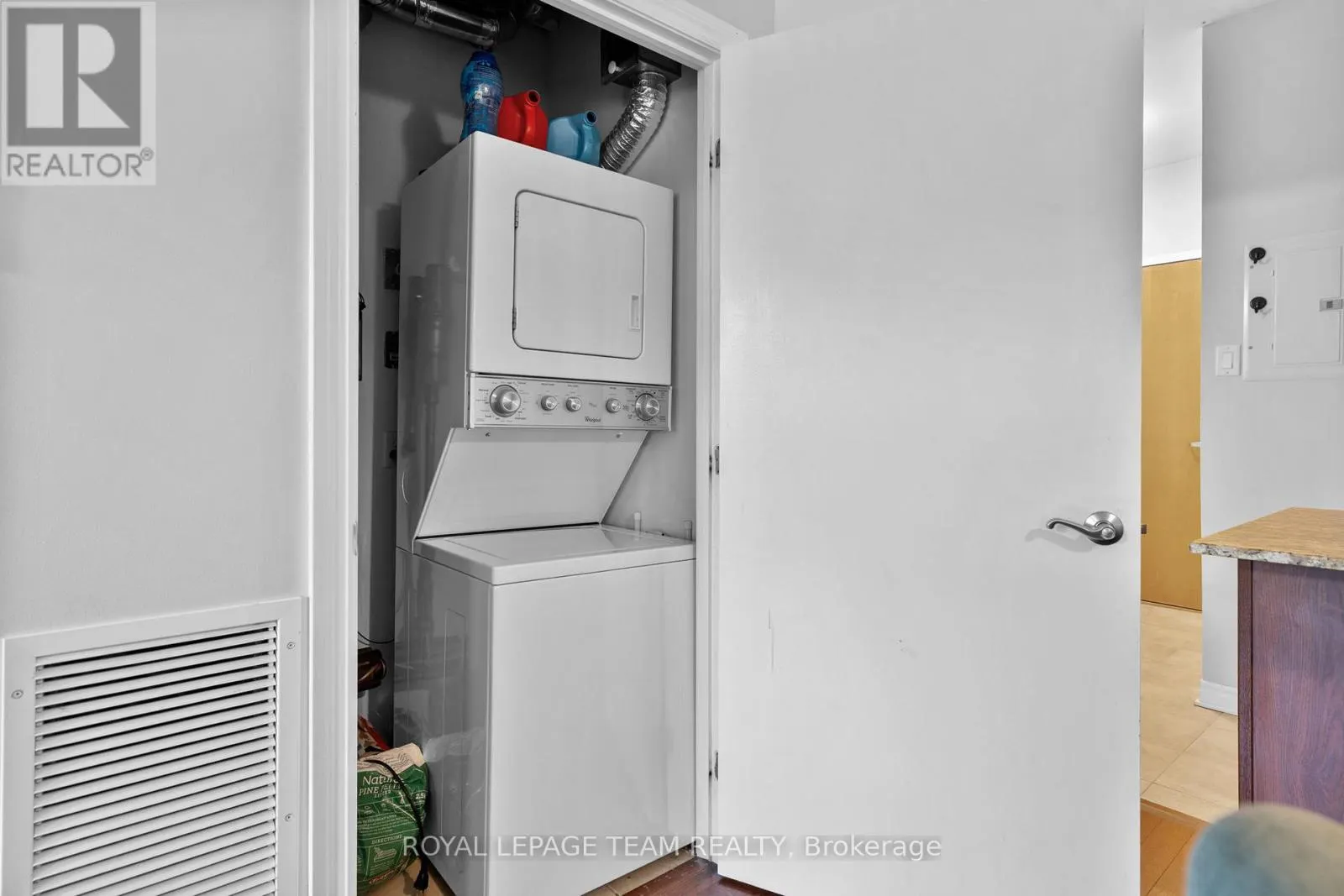 217 - 205 BOLTON STREET