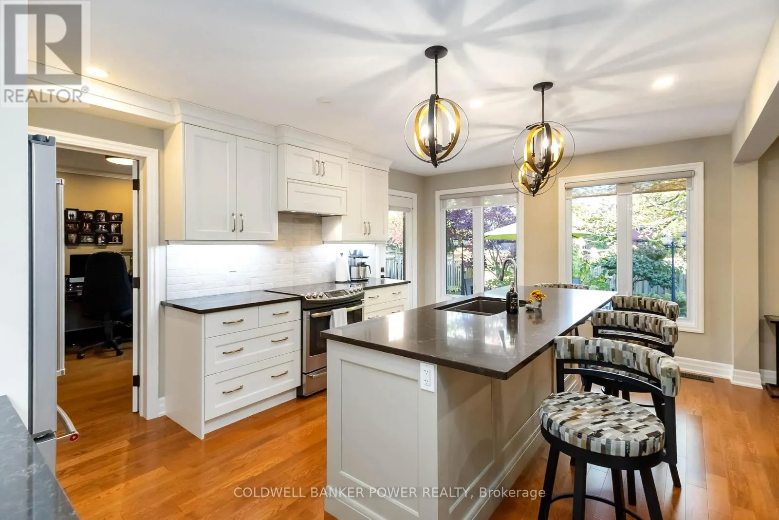 15 MONTE VISTA CRESCENT