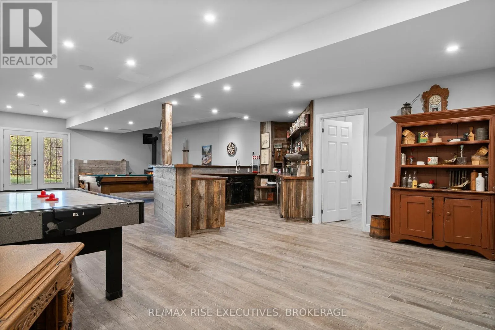 119 FAWN BROOK DRIVE