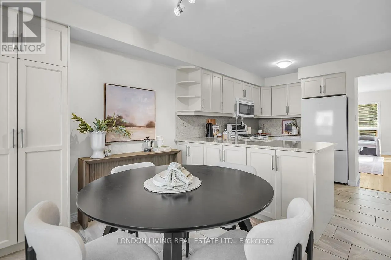 21 - 30 GRAND AVENUE, #21