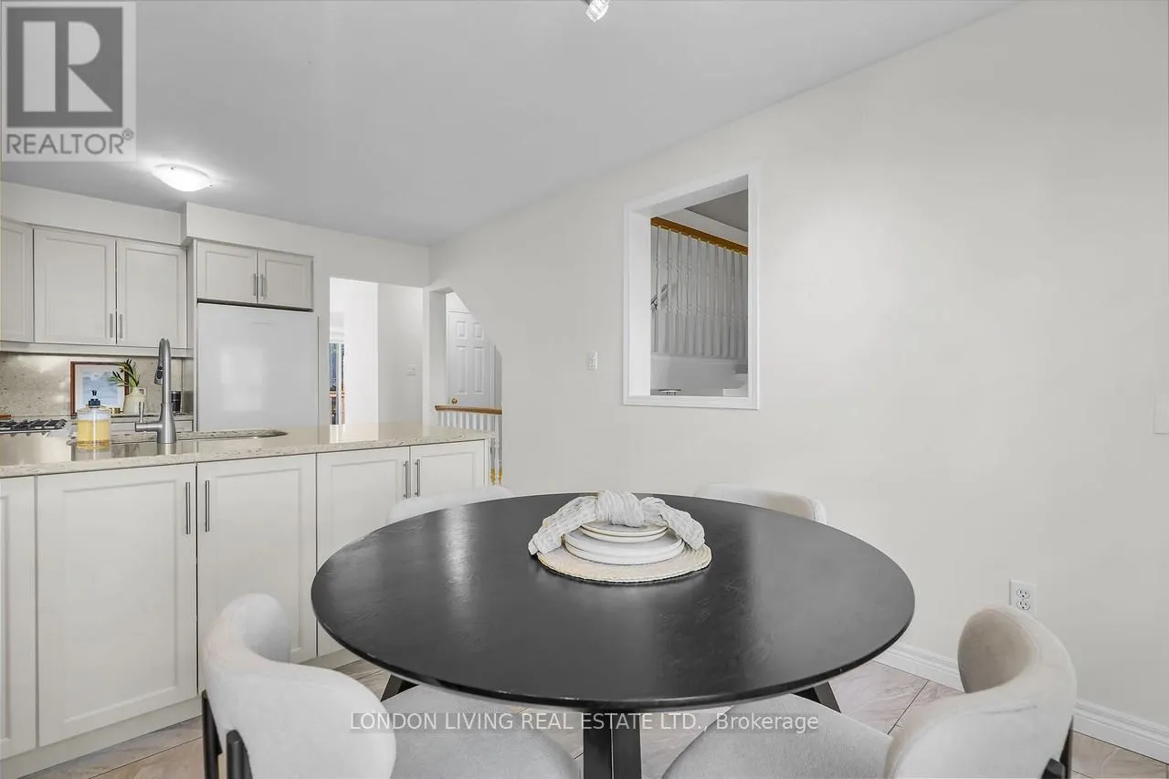 21 - 30 GRAND AVENUE, #21