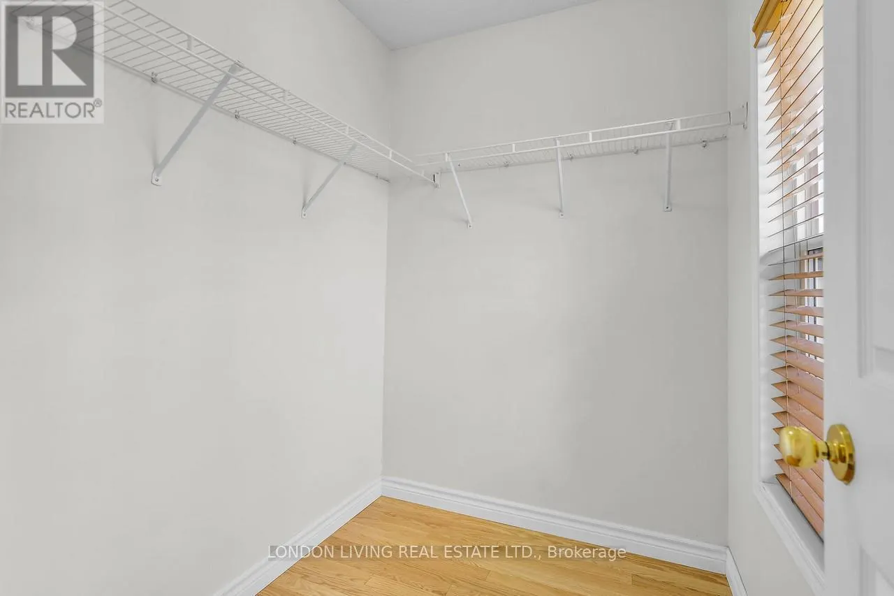 21 - 30 GRAND AVENUE, #21