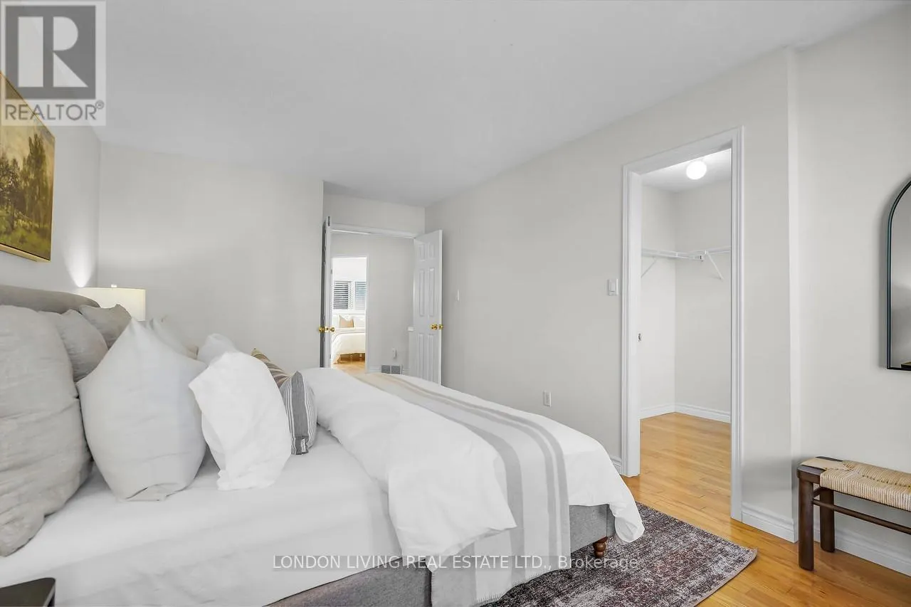 21 - 30 GRAND AVENUE, #21