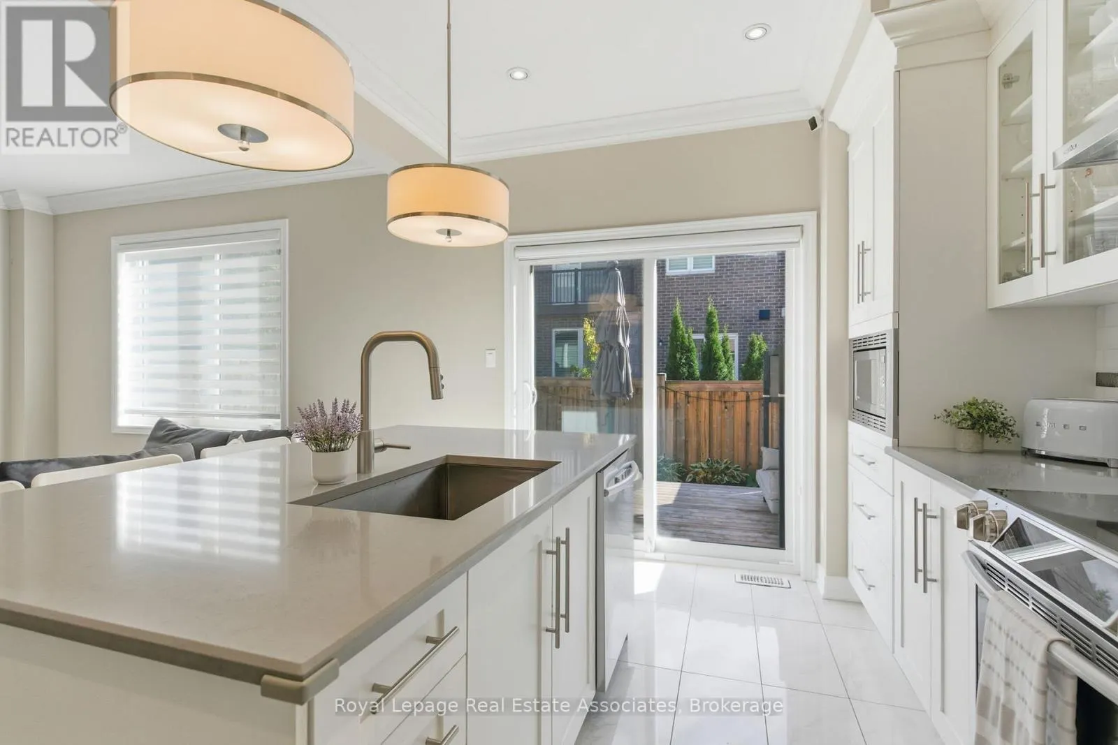 20 - 421 KITTY MURRAY LANE