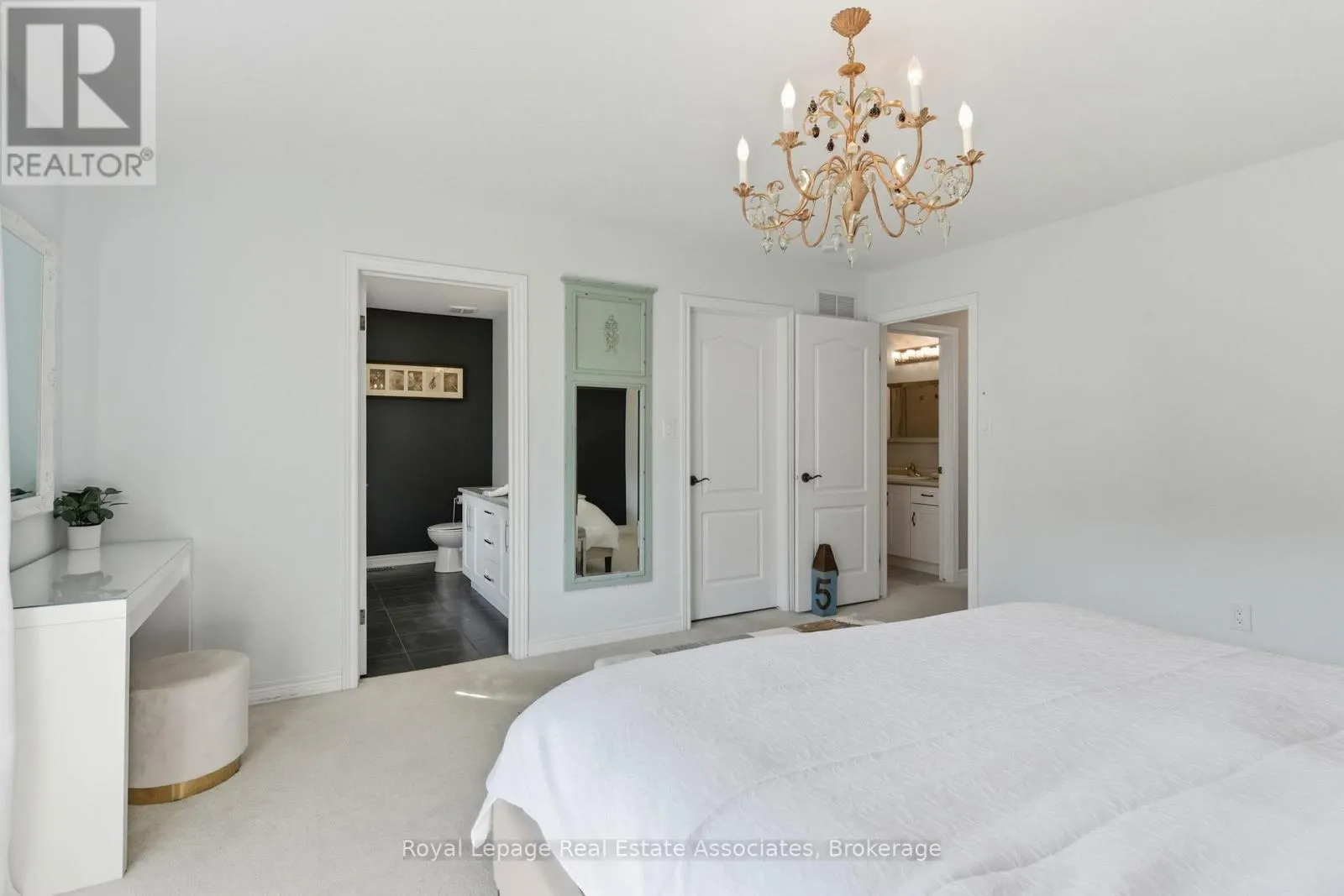 20 - 421 KITTY MURRAY LANE