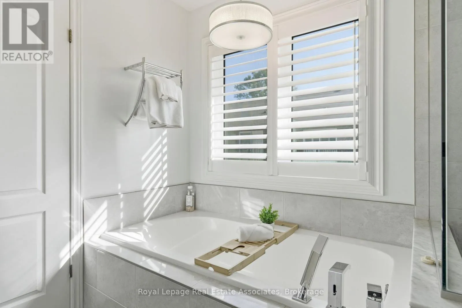 20 - 421 KITTY MURRAY LANE