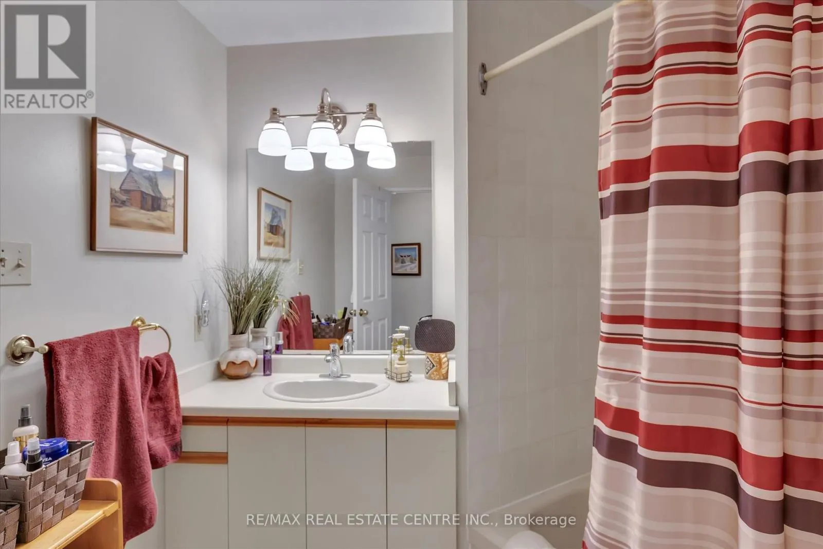 209 - 1111 WATER STREET