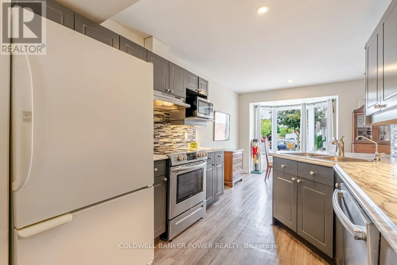 14 - 20 KERNOHAN PARKWAY, #14