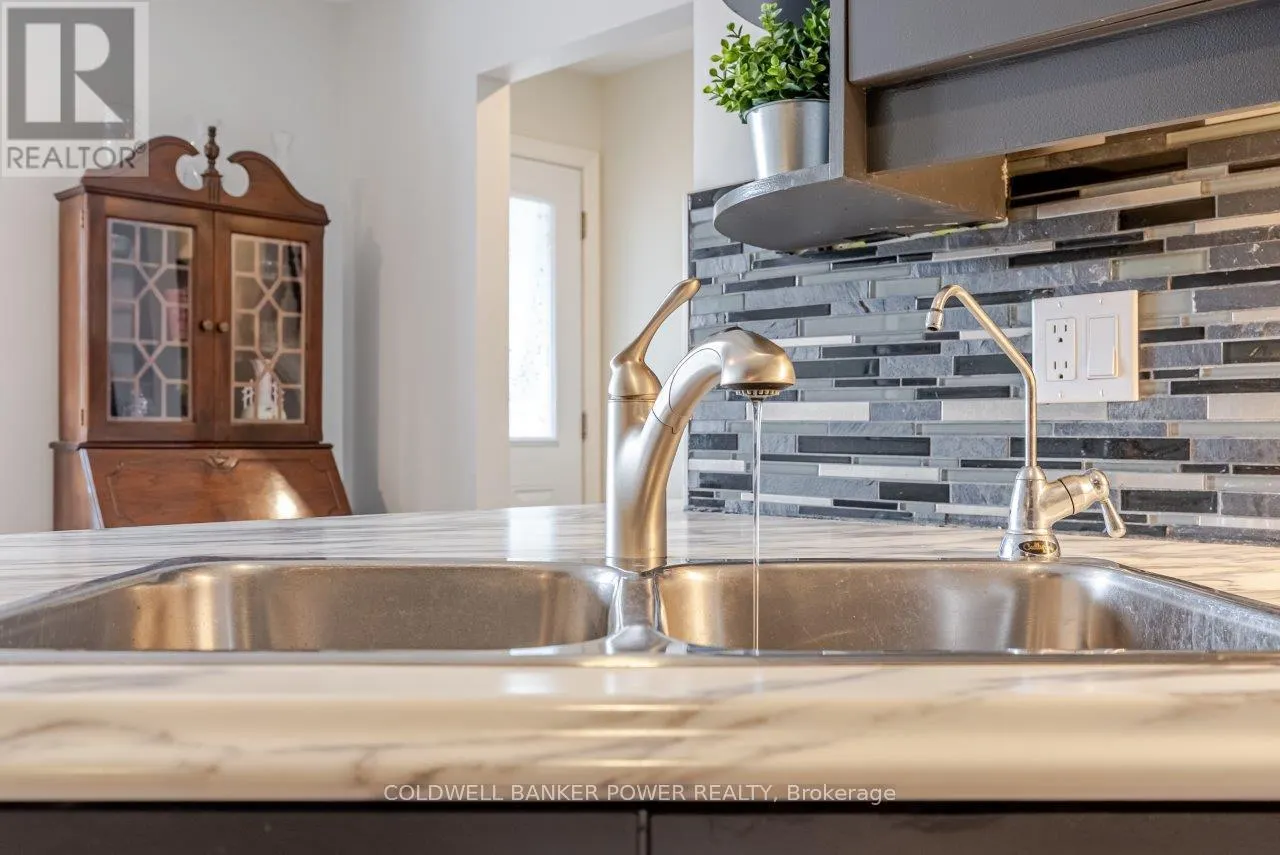 14 - 20 KERNOHAN PARKWAY, #14