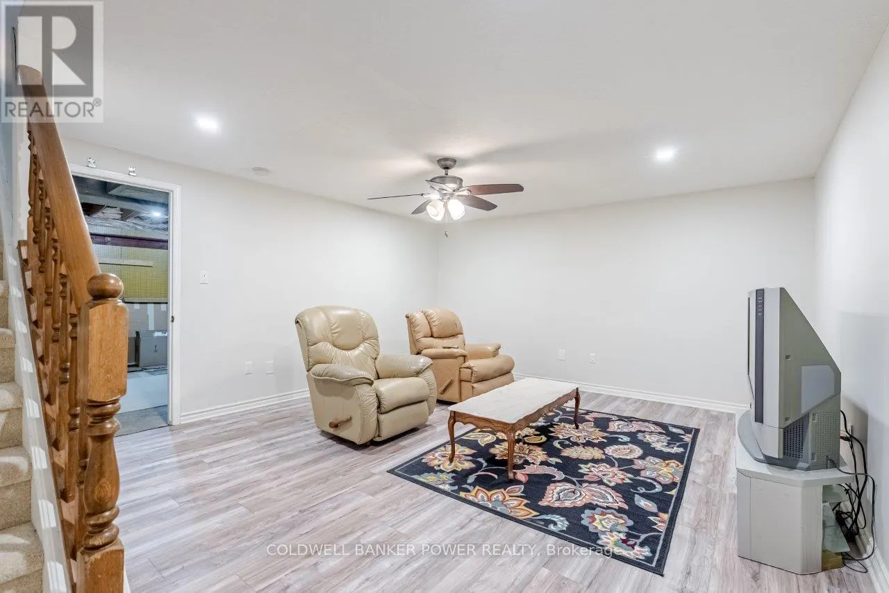 14 - 20 KERNOHAN PARKWAY, #14