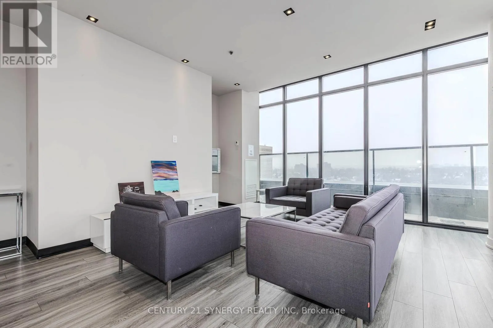 1209 - 203 CATHERINE STREET