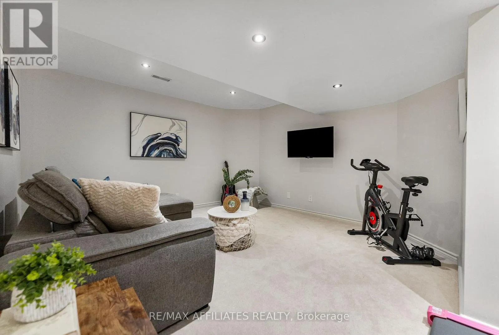 34 CATTERICK CRESCENT