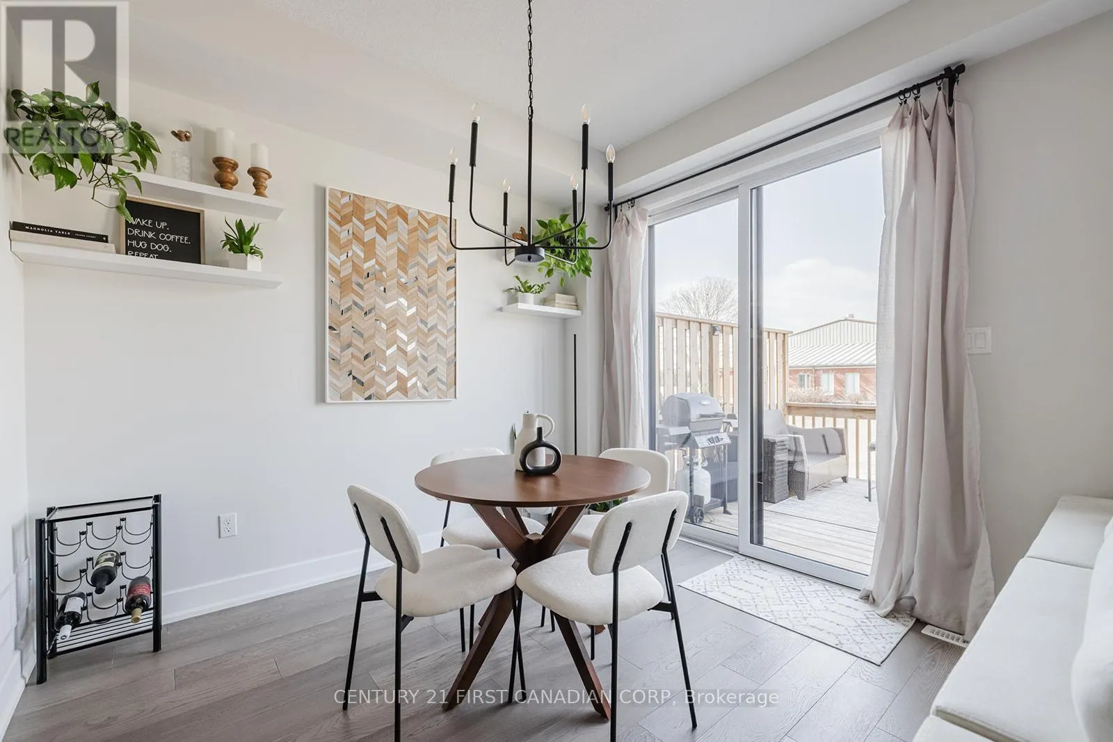 9 - 601 LIONS PARK DRIVE, #9