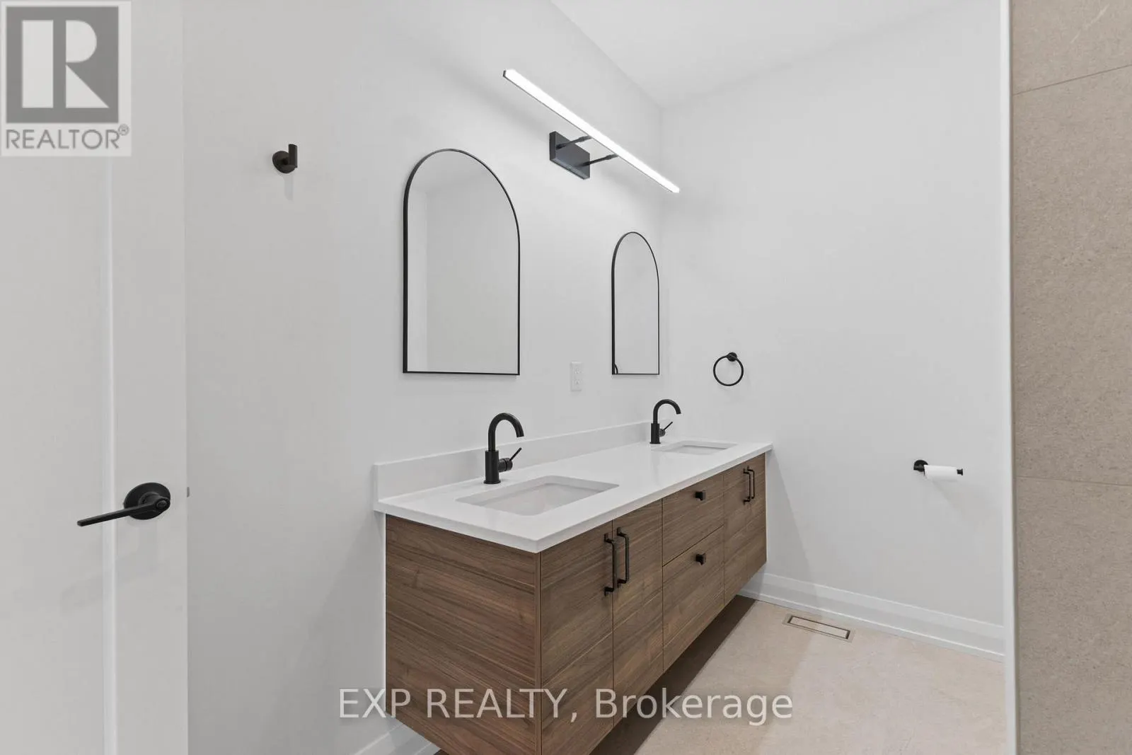 6819 NOTRE DAME STREET