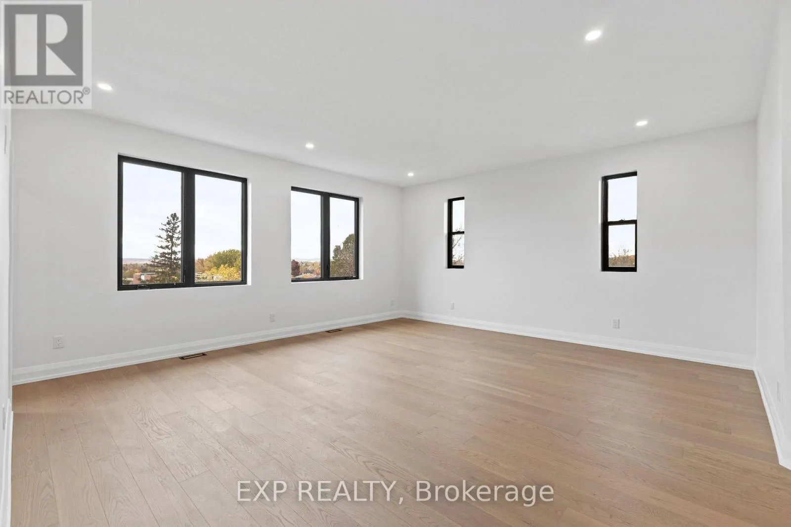 6819 NOTRE DAME STREET