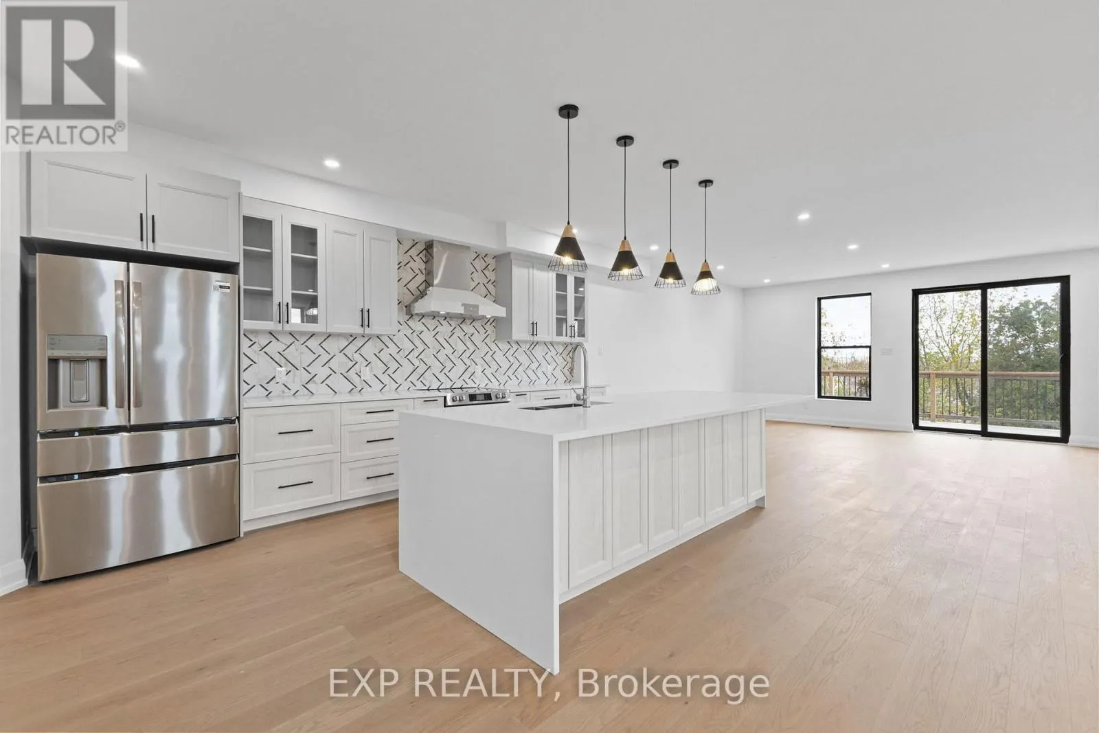 6819 NOTRE DAME STREET