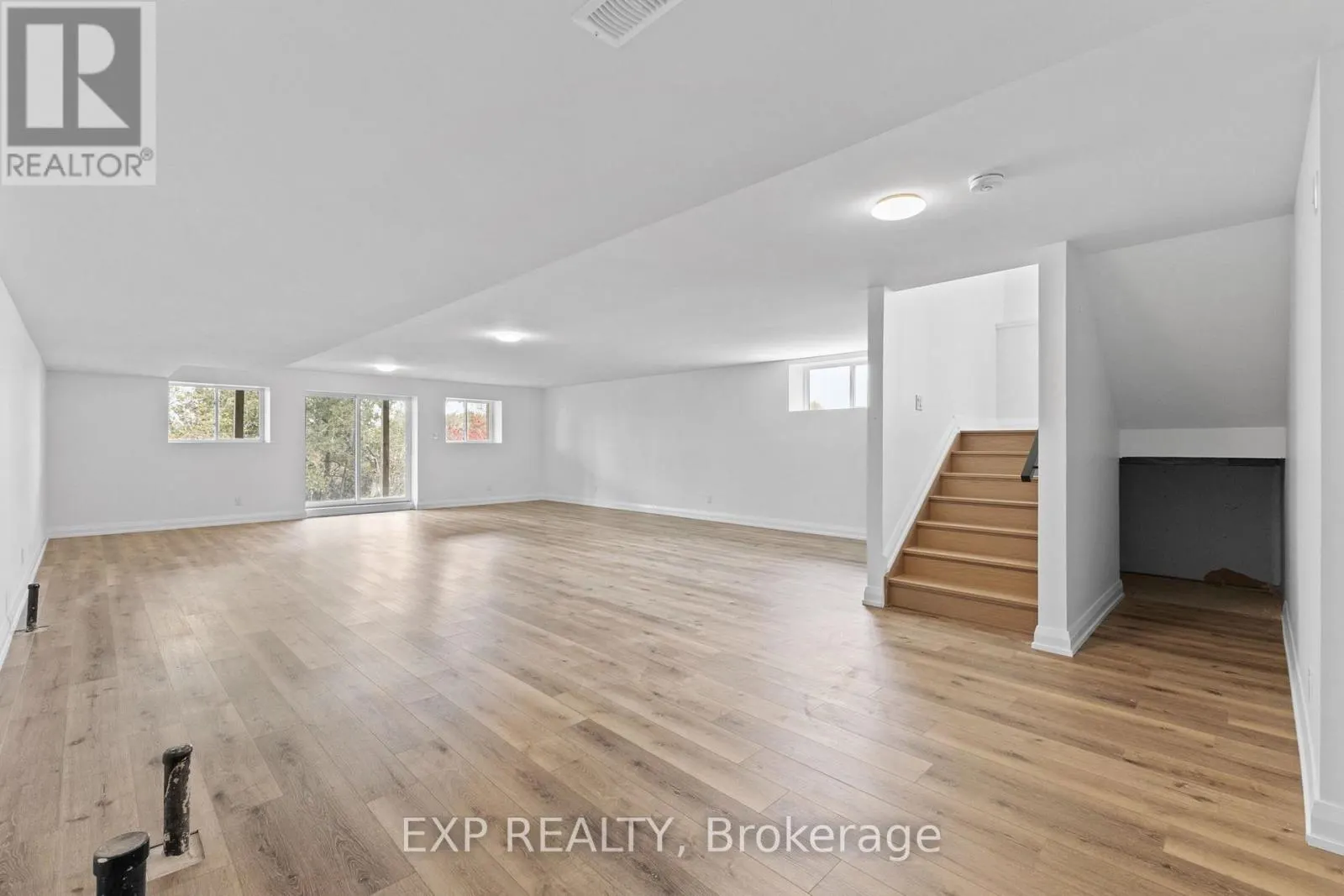 6819 NOTRE DAME STREET