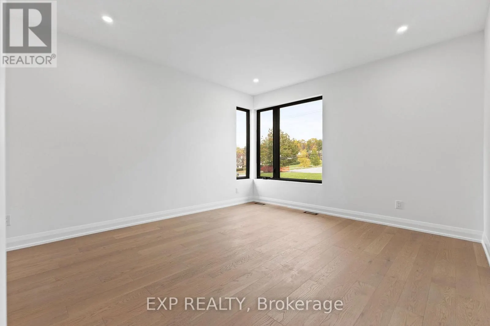 6819 NOTRE DAME STREET