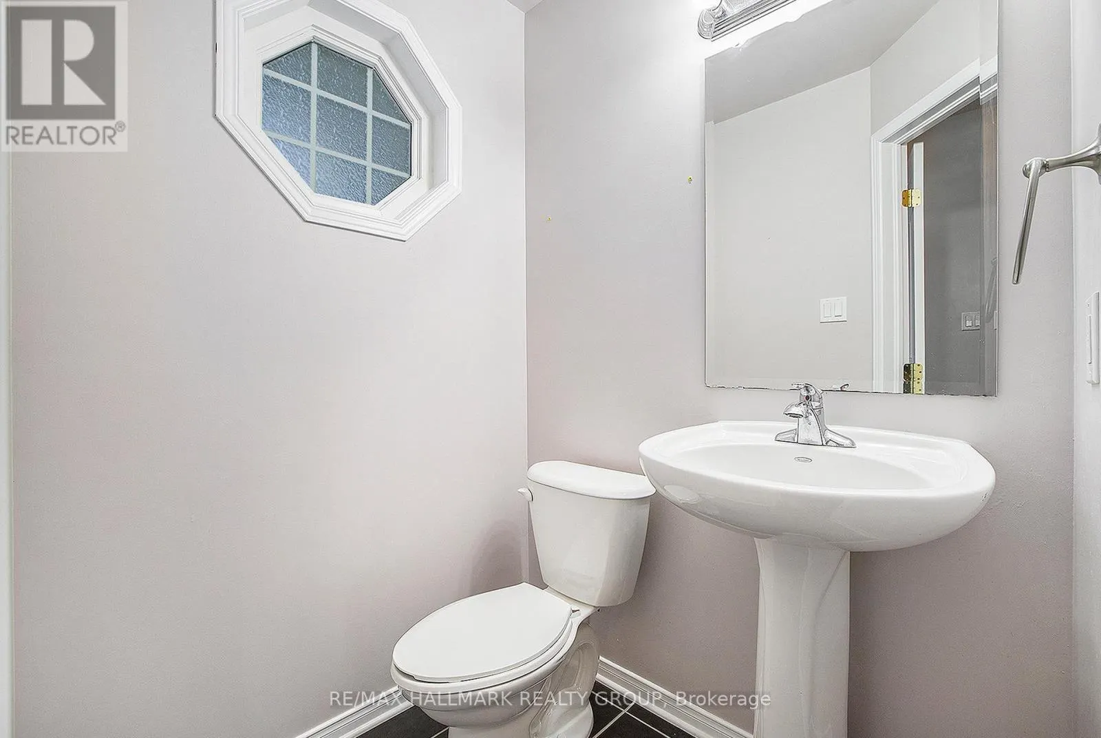 1487 CARRONBRIDGE CIRCLE