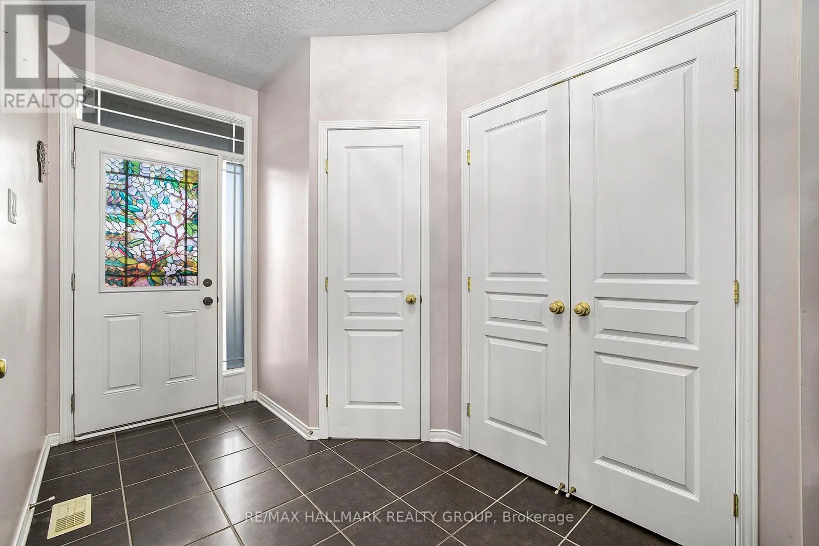 1487 CARRONBRIDGE CIRCLE