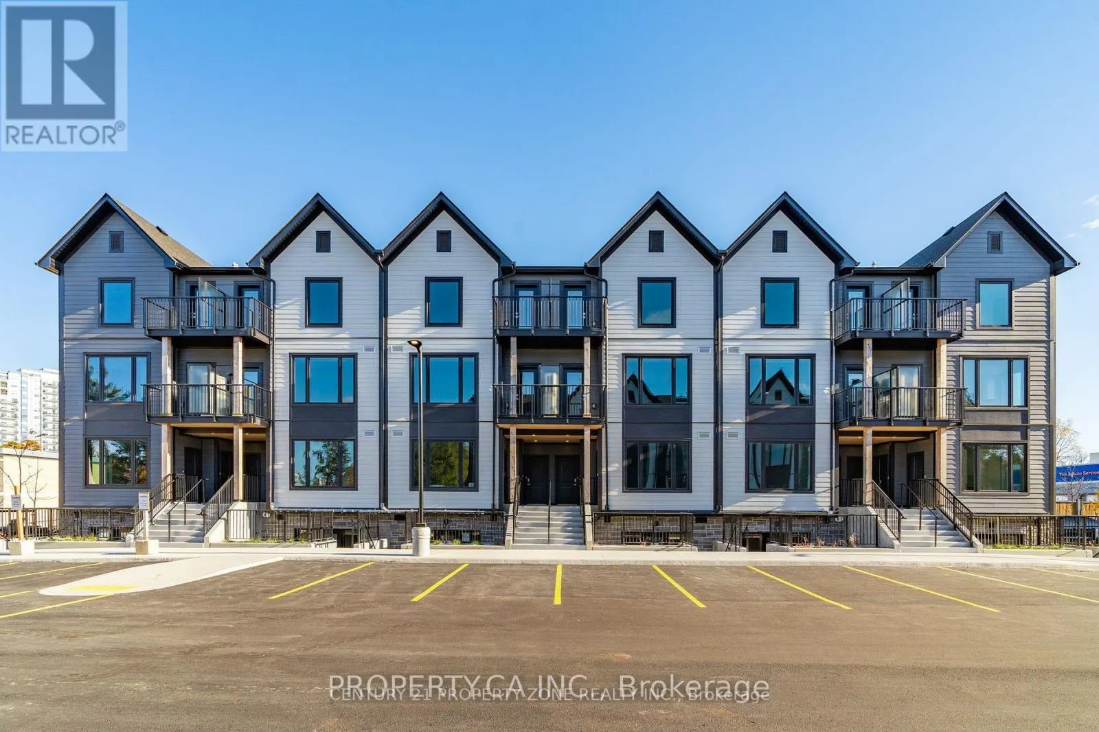 101 - 708 WOOLWICH STREET