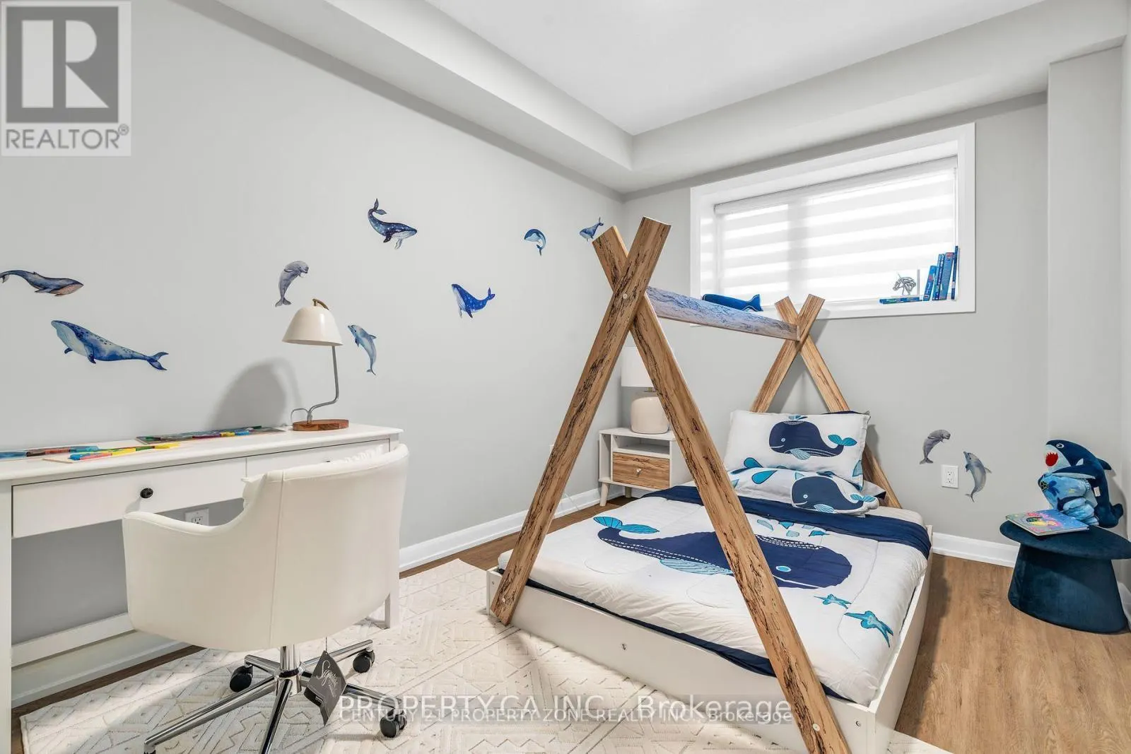 101 - 708 WOOLWICH STREET