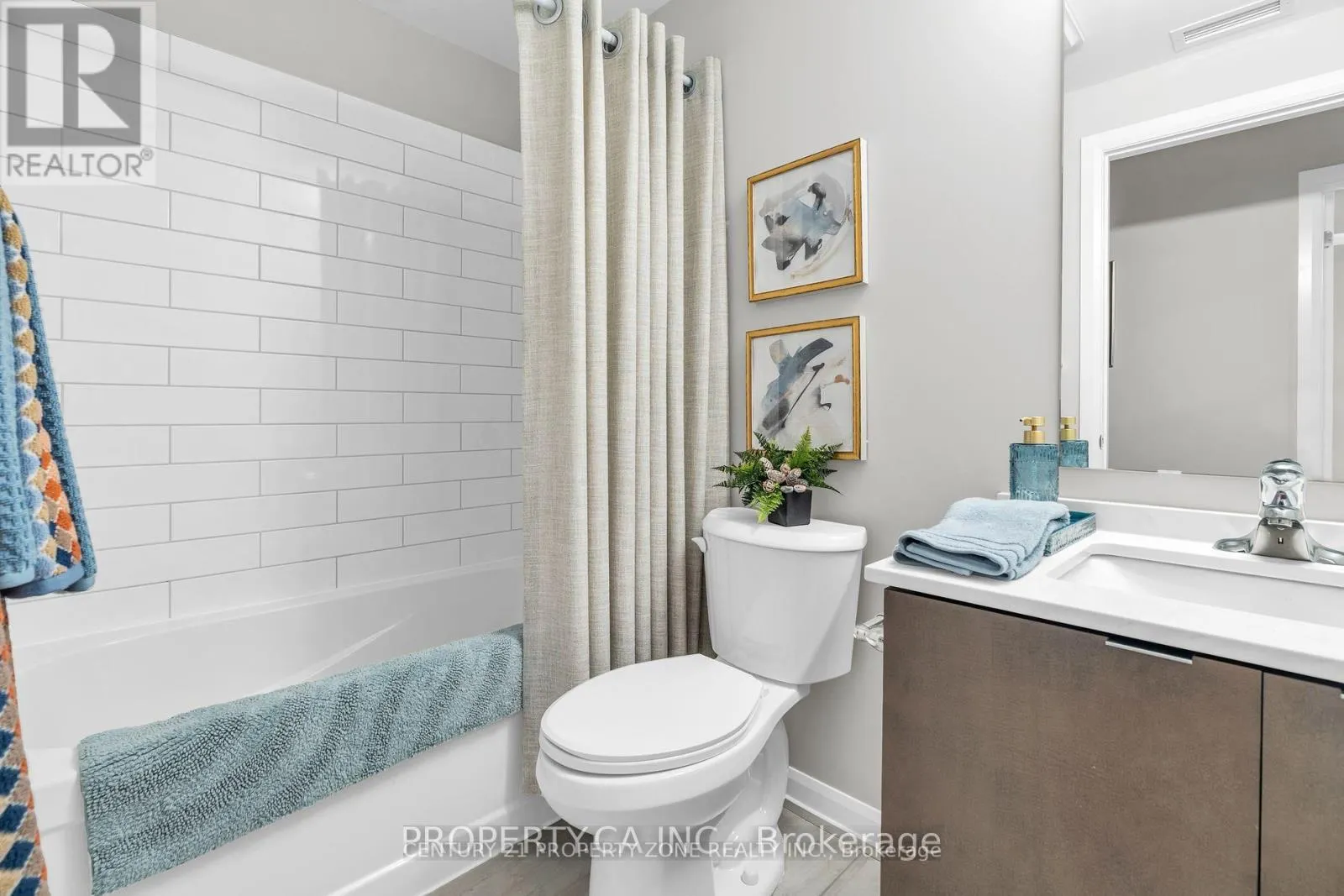 101 - 708 WOOLWICH STREET