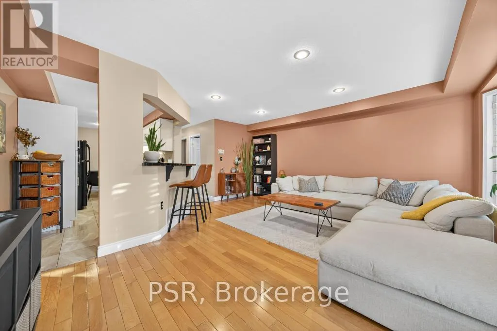 28 - 171 HIGHBURY DRIVE