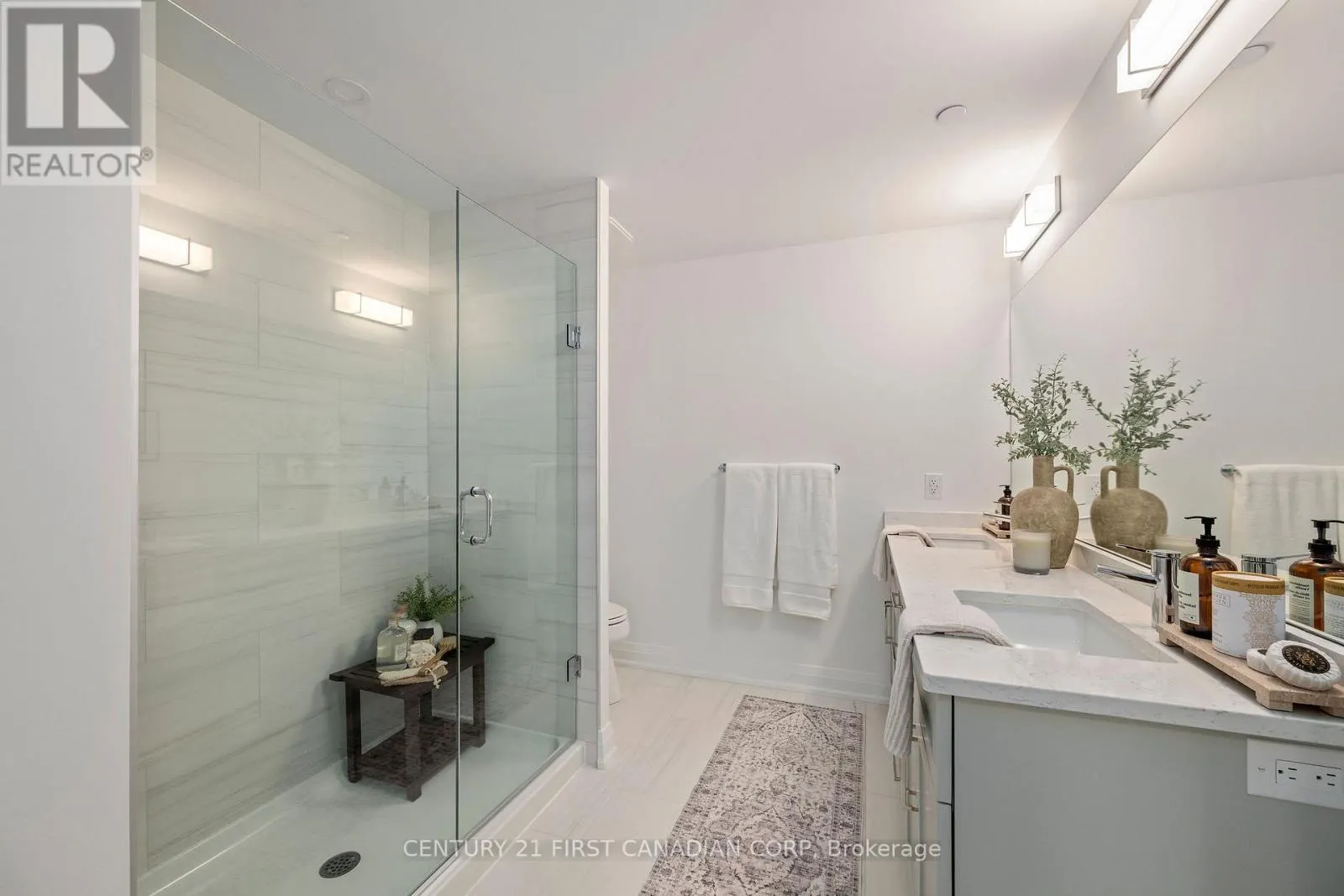 402 - 1560 UPPER WEST AVENUE, #402