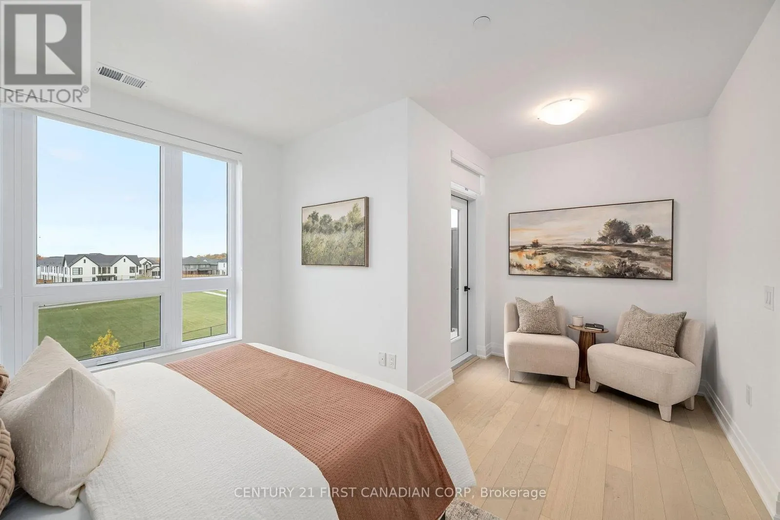 402 - 1560 UPPER WEST AVENUE, #402