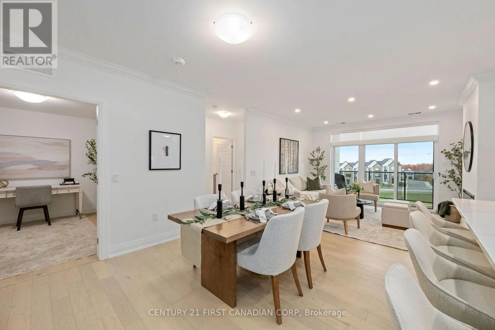 402 - 1560 UPPER WEST AVENUE, #402