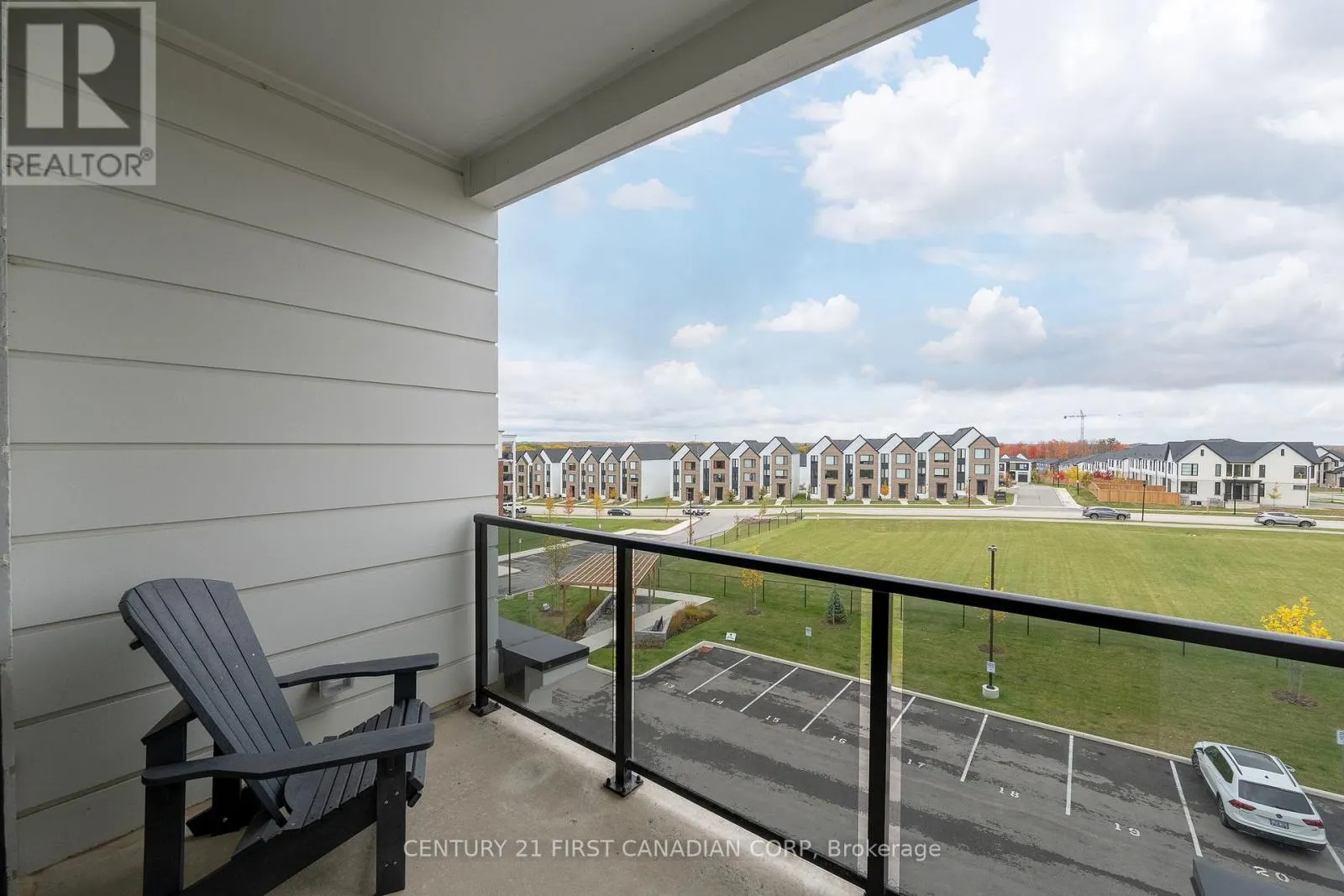 402 - 1560 UPPER WEST AVENUE, #402