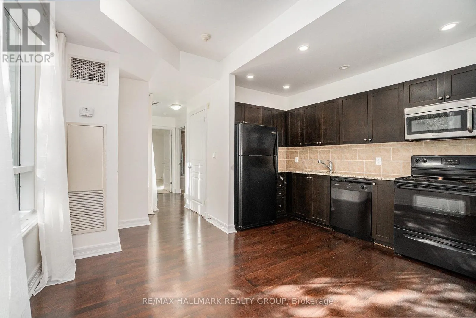 101 - 200 BESSERER STREET