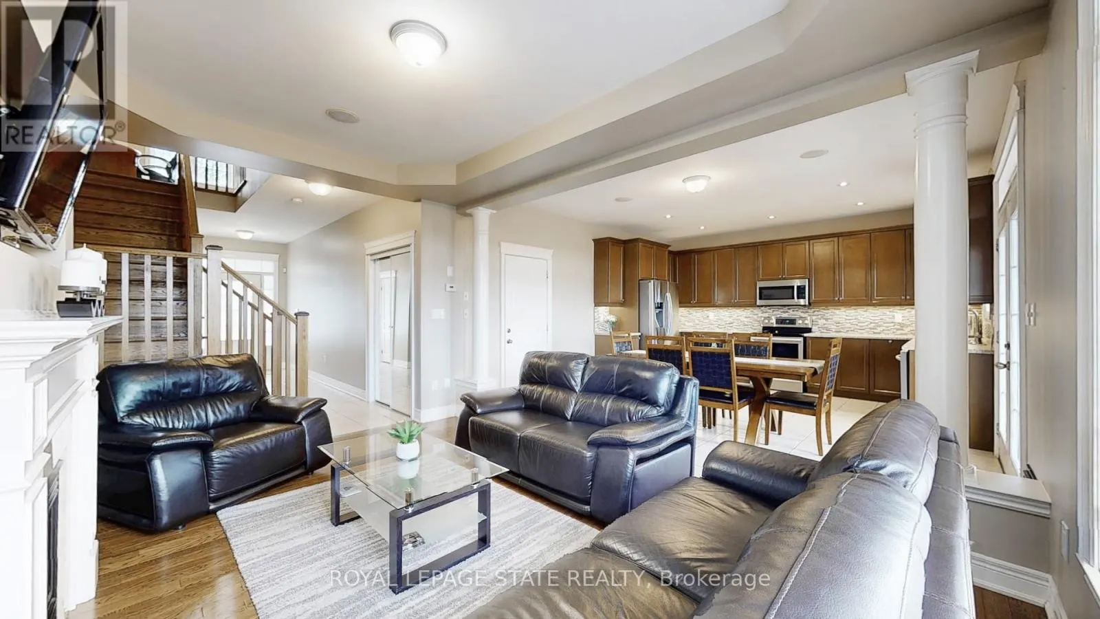 50 BANKFIELD CRESCENT