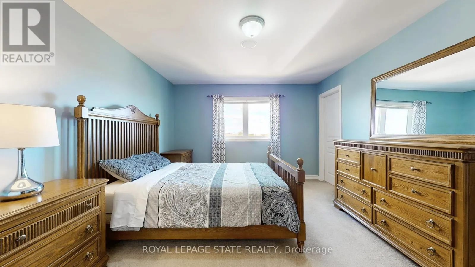 50 BANKFIELD CRESCENT