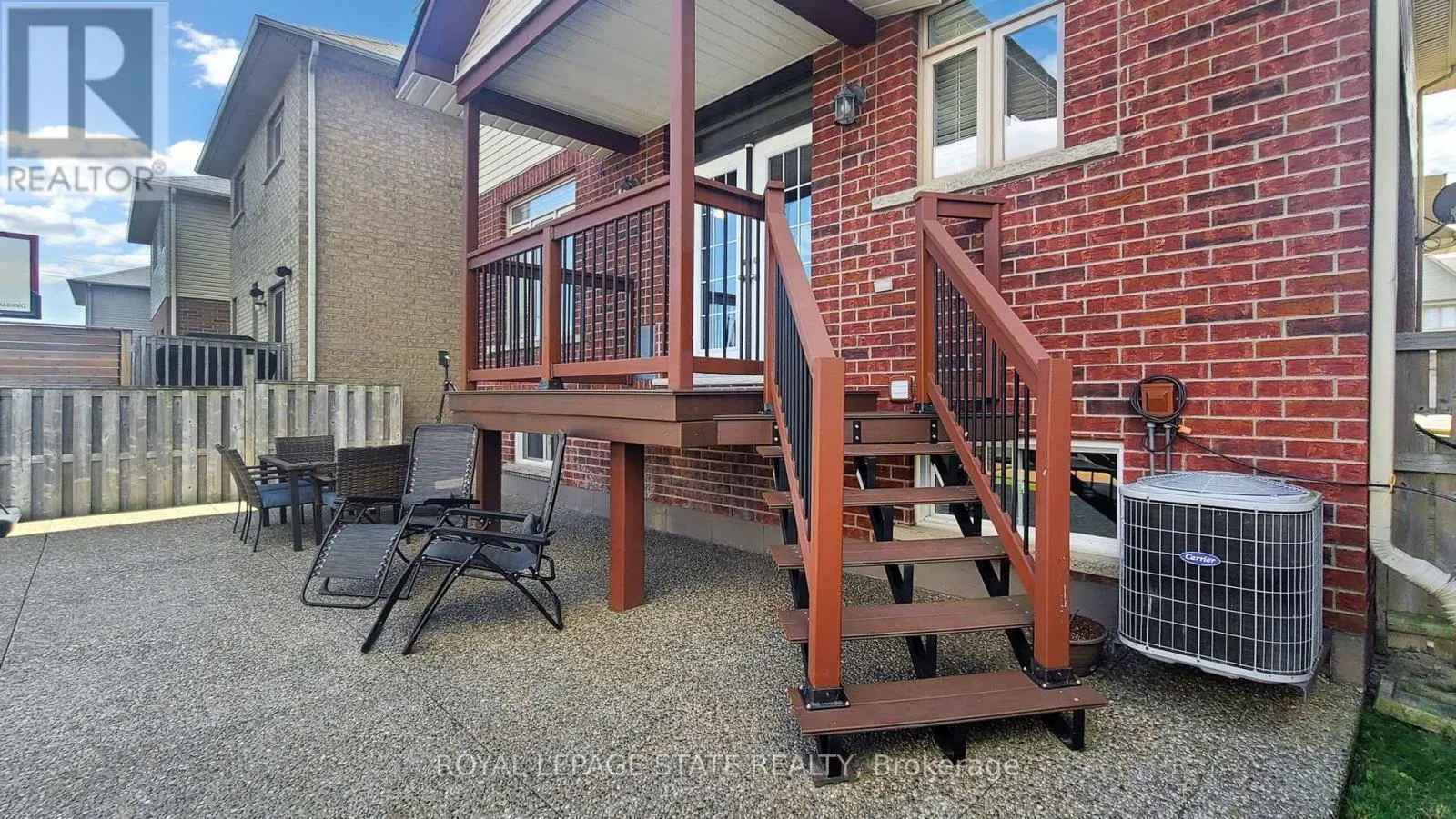 50 BANKFIELD CRESCENT