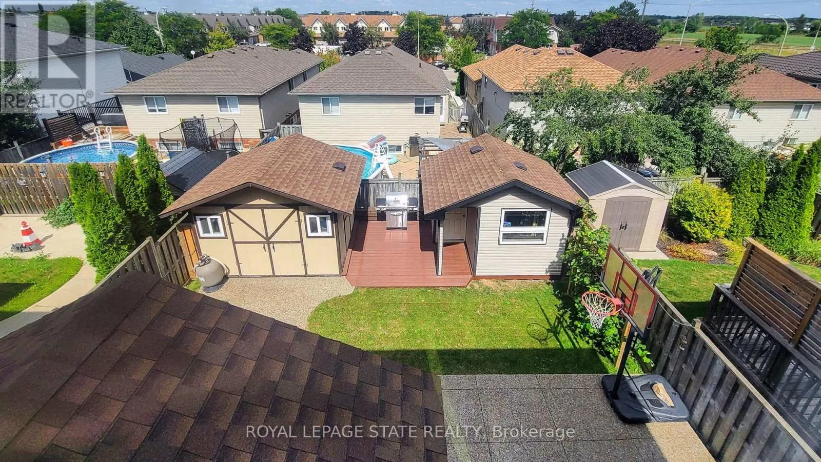 50 BANKFIELD CRESCENT