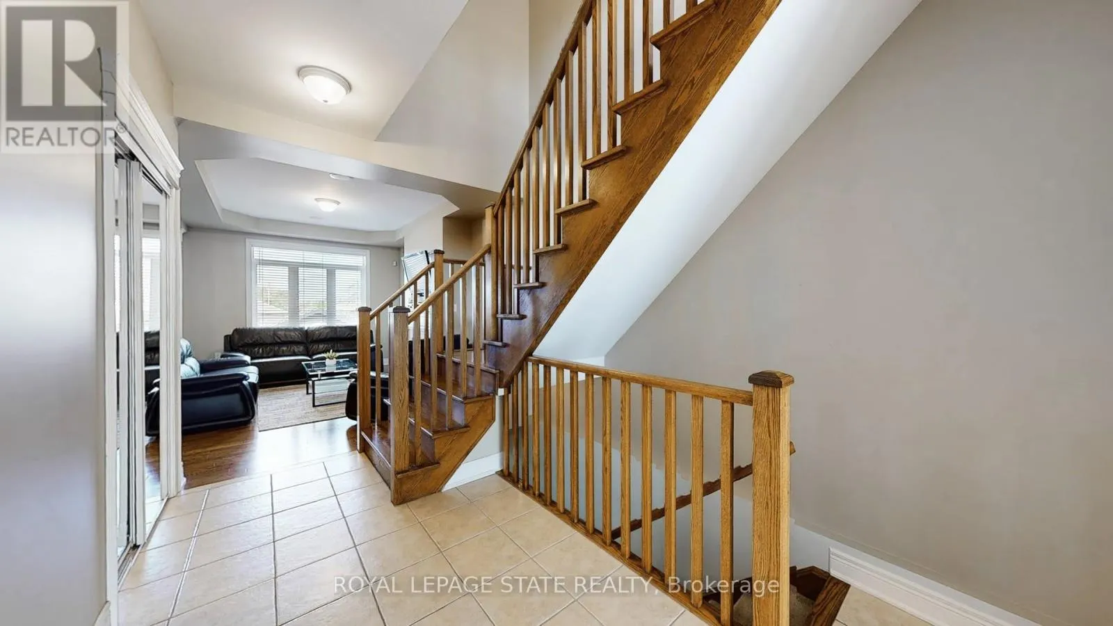 50 BANKFIELD CRESCENT